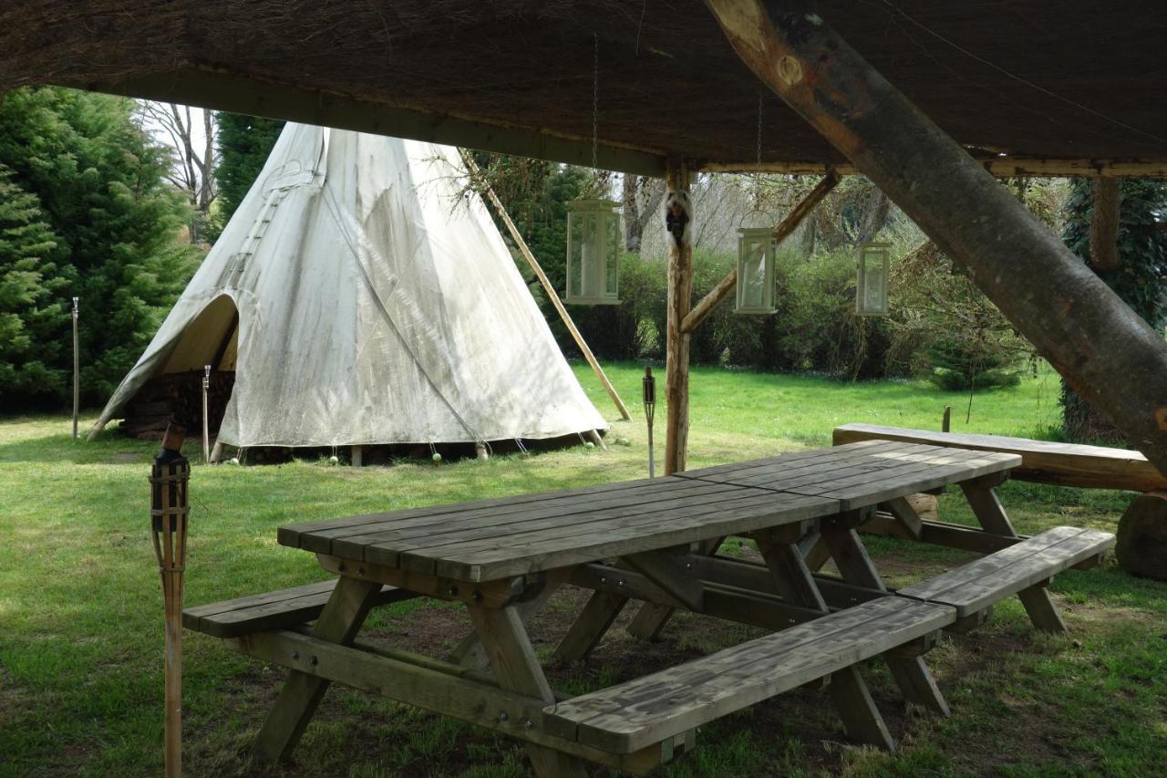 Levaltipis Hotel Saint-Gatien-des-Bois Exterior photo