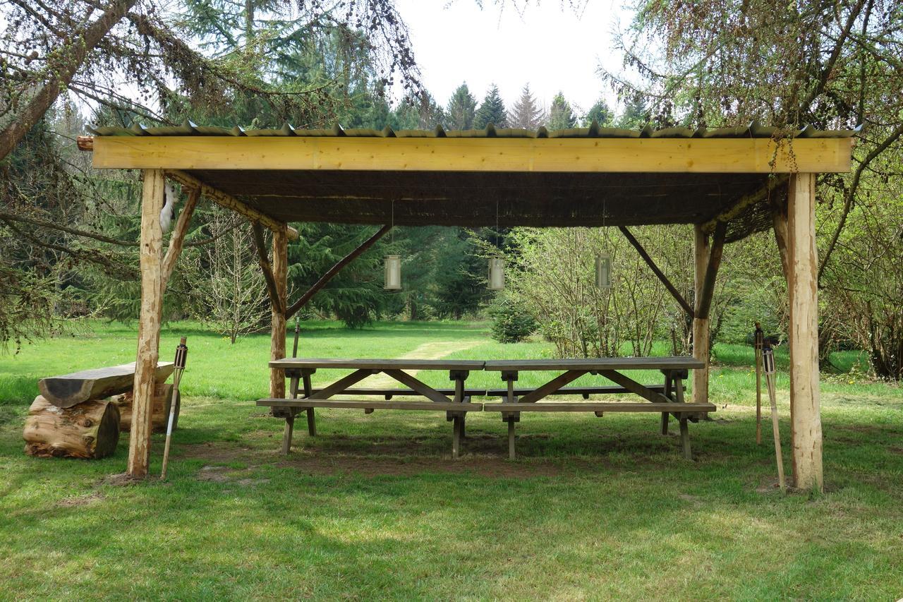 Levaltipis Hotel Saint-Gatien-des-Bois Exterior photo